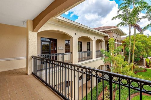 203-7301 Wiles Rd, Coral Springs, FL, 33067-4105 | Card Image