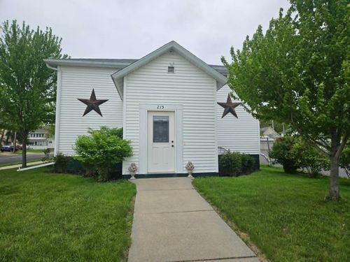 215 W Depot St, Marshfield, WI, 54449-2030 | Card Image