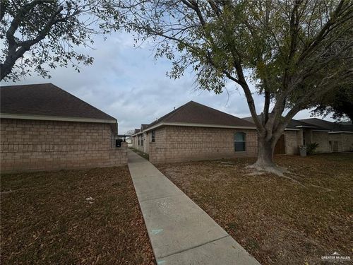 2109 N Dahlia St, Pharr, TX, 78577-8152 | Card Image