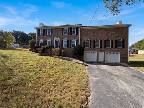 109 Rocky Dr, Columbia, TN, 38401-6155 | Card Image