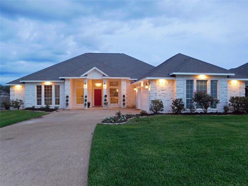 810 Plum Hollow Dr, College Station, TX, 77845-1900 | Card Image