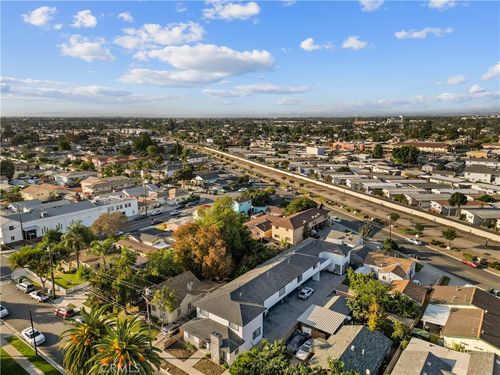 apt-b-9619 Olive St, Bellflower, CA, 90706-4572 | Card Image