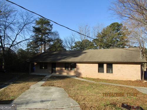 1635 Pinedale Cir Nw, Conyers, GA, 30012-3563 | Card Image