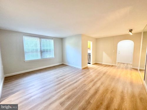 apt-106d-22 S Old Glebe Rd, ARLINGTON, VA, 22204-1758 | Card Image