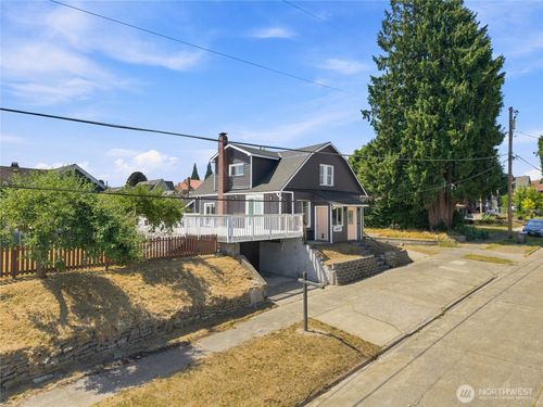 1207 8th St, Bremerton, WA, 98337-1254 | Card Image
