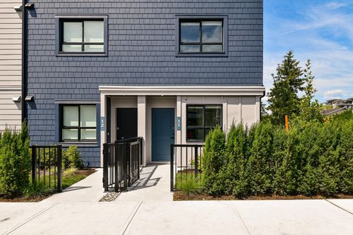 7-33520 Kingston Avenue, Abbotsford, BC, V2S0R6 | Card Image