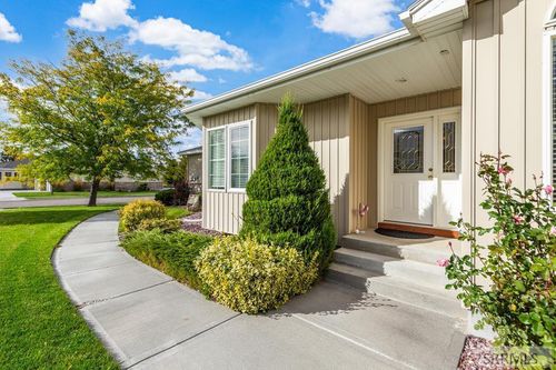 3981 Cambria Dr, Idaho Falls, ID, 83404-7744 | Card Image
