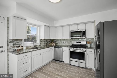 416 River Dr, WESTVILLE, NJ, 08093-1023 | Card Image
