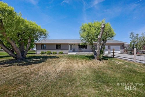1030 Clear Creek Dr, Buhl, ID, 83316-6174 | Card Image