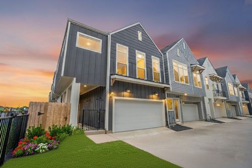a-5233 Hillman St, Houston, TX, 77023-3709 | Card Image