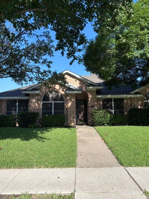 1300 Rosewood Ln, Allen, TX, 75002-5090 | Card Image