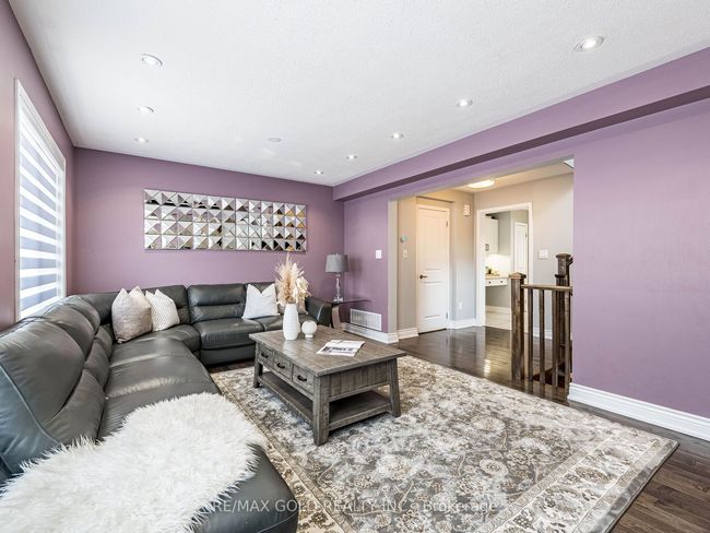 12 Affleck Rd, House attached with 4 bedrooms, 3 bathrooms and 2 parking in Brampton ON | Image 10