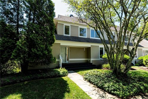 4 Polo Club Rd, Narragansett, RI, 02882-4213 | Card Image