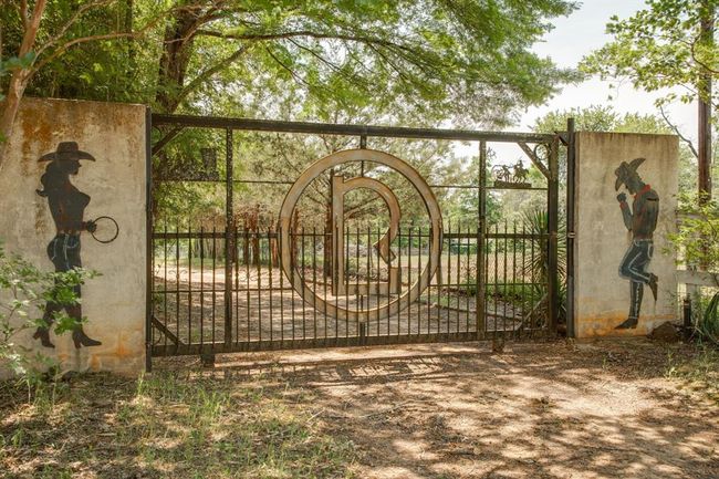 499 County Road 331, Home with 2 bedrooms, 2 bathrooms and null parking in Milano TX | Image 9