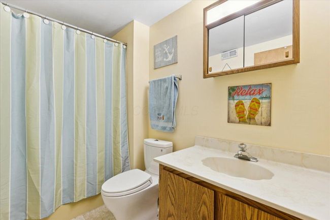 Full Bathroom lower level | Image 28