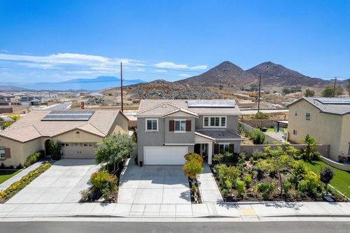 29852 Windmill Farms Rd, Winchester, CA, 92596-3533 | Card Image