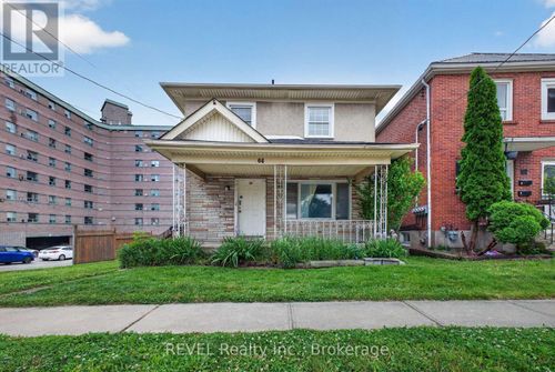 64 Division Street, St. Catharines (E. Chester), ON, L2R3G6 | Card Image