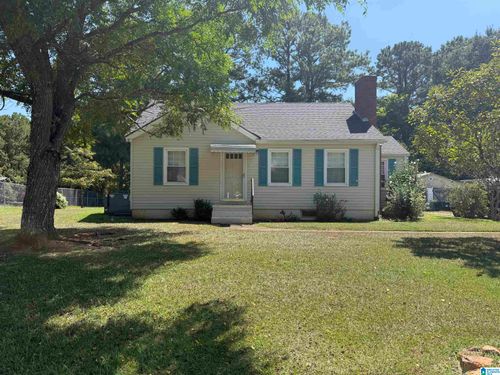 660 Pinecrest Dr, CHILDERSBURG, AL, 35044-1025 | Card Image