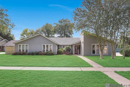5627 Bayridge Dr, Baton Rouge, LA, 70817 | Card Image