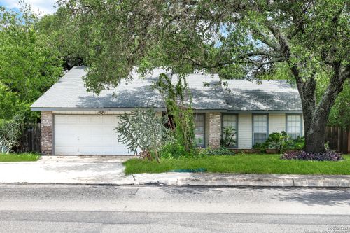 8026 Valley Trl, San Antonio, TX, 78250-3015 | Card Image