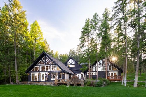 18643 Goose Bay Rd, Lakeside, MT, 59922-9510 | Card Image