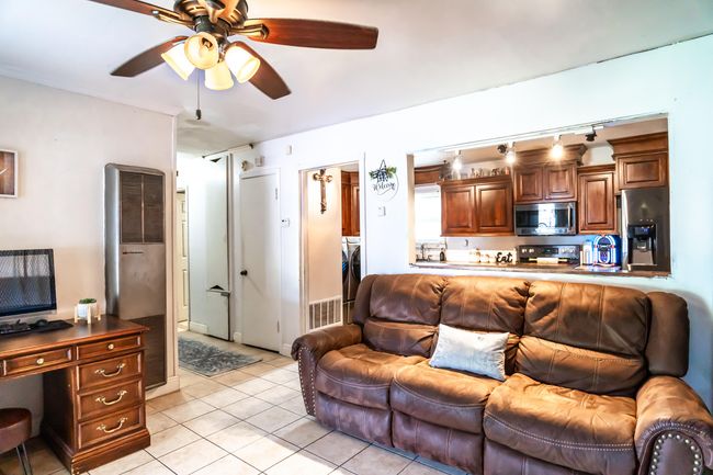 1511 Dallas St, House other with 3 bedrooms, 1 bathrooms and null parking in Plainview TX | Image 10