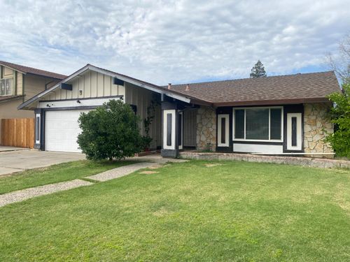 8205 White Sands Way, Sacramento, CA, 95828 | Card Image