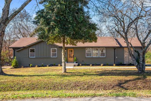 181 Roberta Dr, Hendersonville, TN, 37075-5368 | Card Image