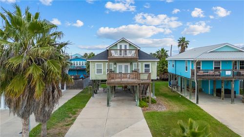 634 Dolphin Cir, Port Aransas, TX, 78373-5400 | Card Image