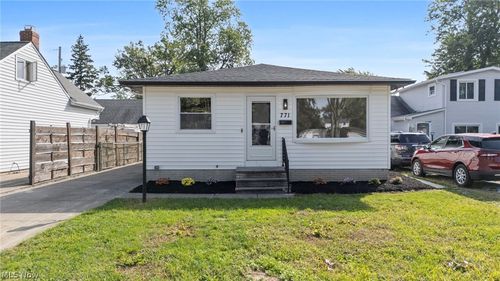 771 E 348th St, Eastlake, OH, 44095-2421 | Card Image