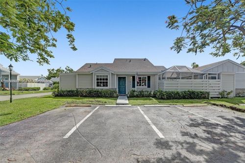 4-52-13712 Sw 149th Circle Ln, Miami, FL, 33186-8258 | Card Image