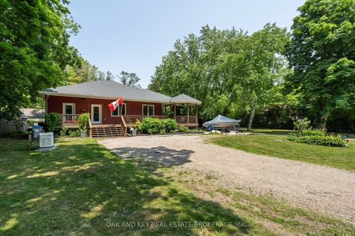 10016 Port Franks Rd, Port Franks, ON, N0M2L0 | Card Image