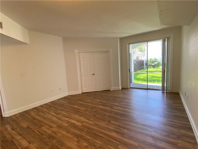 APT-1711 - 735 Sw 148 Th Ave, Condo with 2 bedrooms, 1 bathrooms and null parking in Davie FL | Image 4