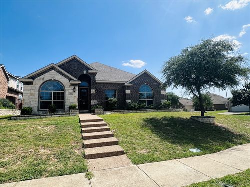 702 Carolyn T Hunt Dr, Cedar Hill, TX, 75104-7346 | Card Image