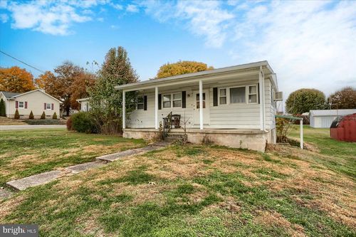 134 N Pine St, PILLOW, PA, 17080-7004 | Card Image