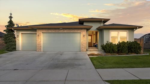 4009 S Kellogg St, Kennewick, WA, 99338-2041 | Card Image