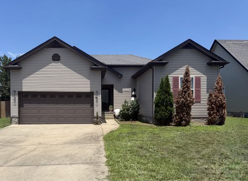 685 Fox Hound Dr, Clarksville, TN, 37040-1401 | Card Image