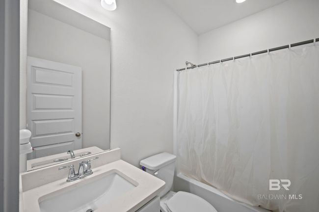 Bathroom | Image 26