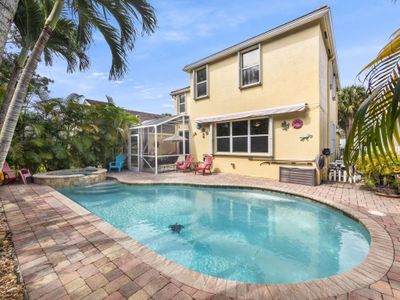 114 Lancaster Way, House other with 4 bedrooms, 2 bathrooms and null parking in Royal Palm Beach FL | Image 2