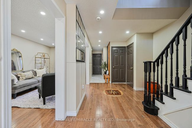 22 Cranberry Cres, House other with 5 bedrooms, 4 bathrooms and 5 parking in Brampton ON | Image 7