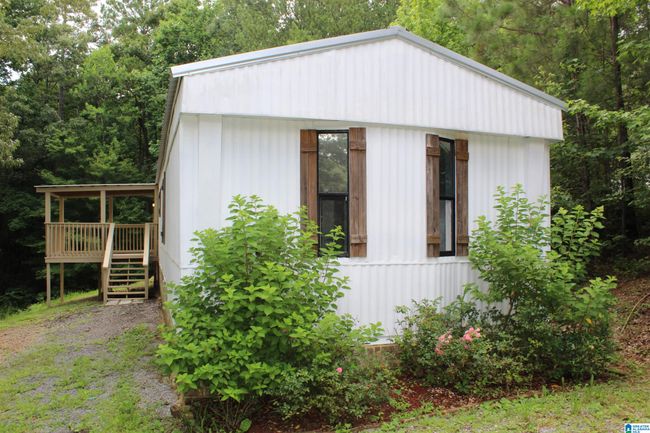 220 Crestview Dr, House other with 3 bedrooms, 2 bathrooms and null parking in SPRINGVILLE AL | Image 4