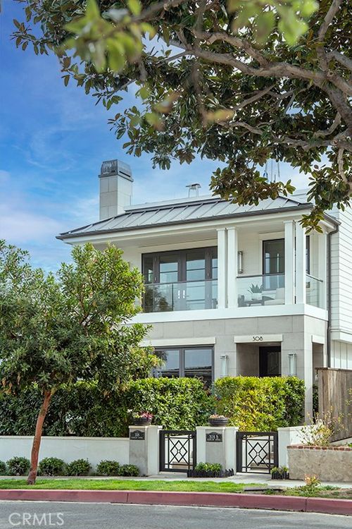 308 Fernleaf Ave, Corona del Mar, CA, 92625-2901 | Card Image