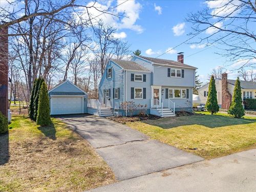 10 Meadowbrook Lane, Portland, ME, 04102 | Card Image