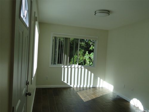 b-3081 Holua Pl, Honolulu, HI, 96819-2912 | Card Image