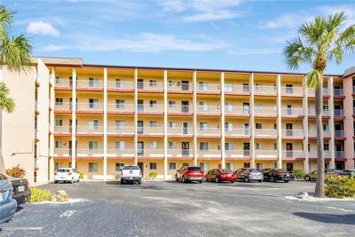 F-204 - 3879 Lake Bayshore Drive, Condo with 2 bedrooms, 1 bathrooms and null parking in Bradenton FL | Image 1