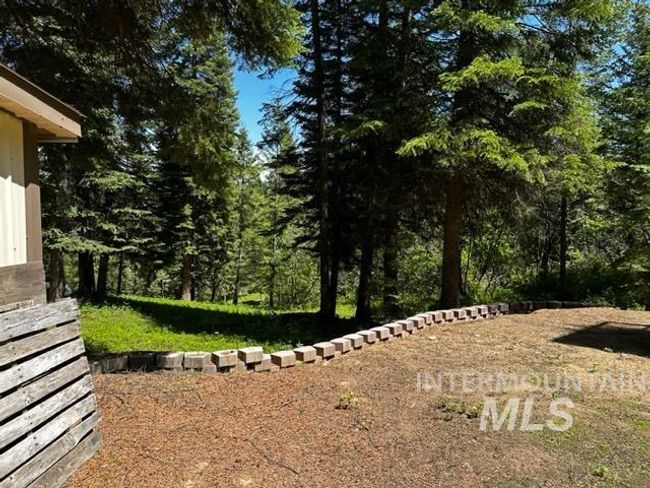 86 Valgem Rd, Home with 2 bedrooms, 1 bathrooms and null parking in Cascade ID | Image 16