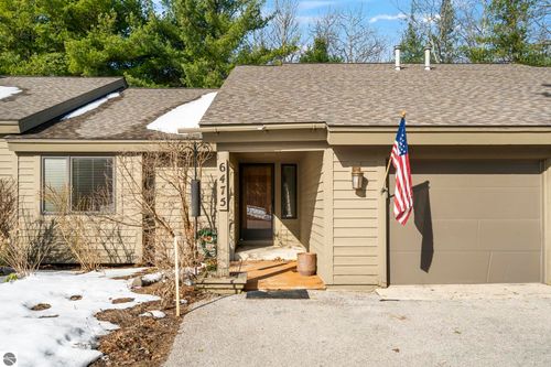 6475 Mission Rdg, Traverse City, MI, 49686-1800 | Card Image