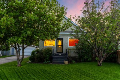 123 Mccann Street Se, Langdon, AB, T0J1X1 | Card Image
