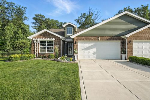 6815 W 142nd Ln, Cedar Lake, IN, 46303-8350 | Card Image