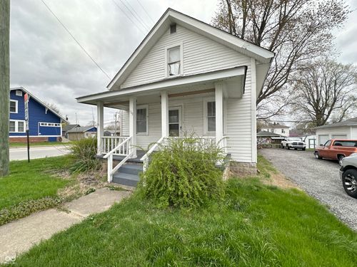 109 N Washington St, Bainbridge, IN, 46105-9724 | Card Image